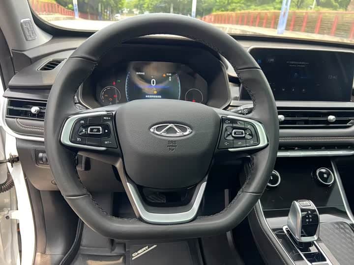 Tiggo 8