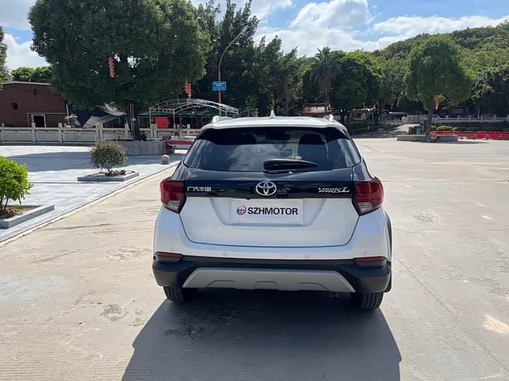 Yaris