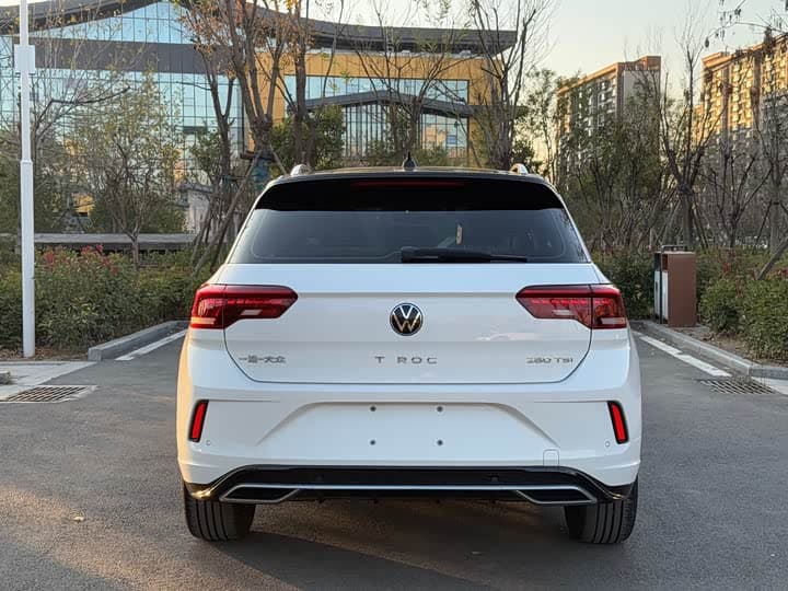 T-ROC