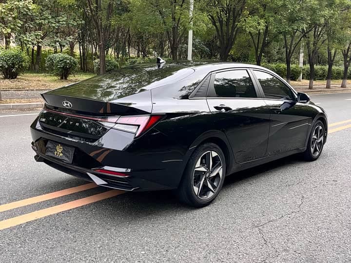 Elantra