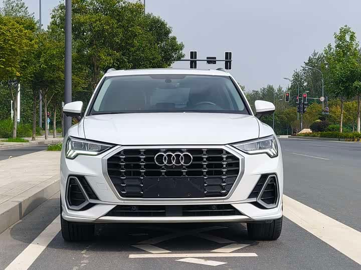 Q3