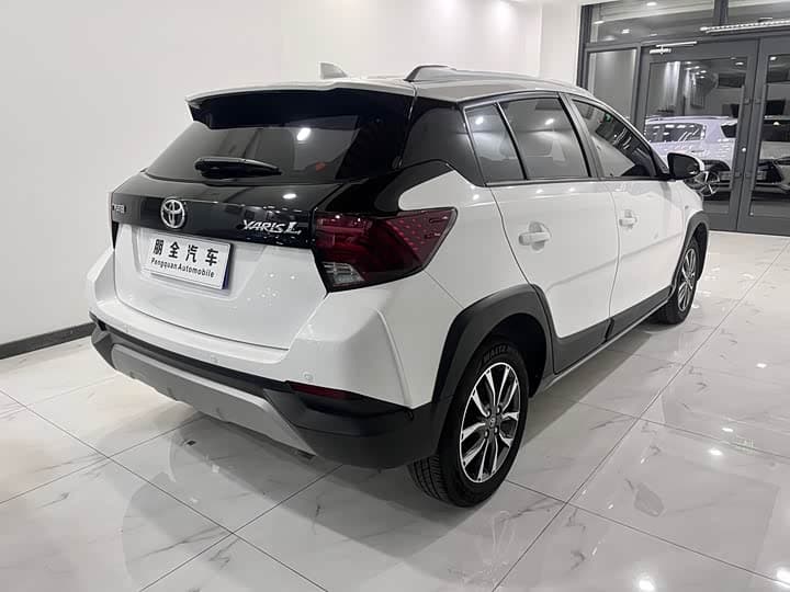 Yaris