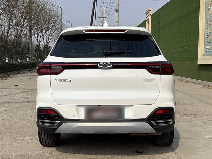 Tiggo 8