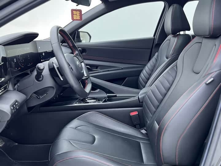 Elantra