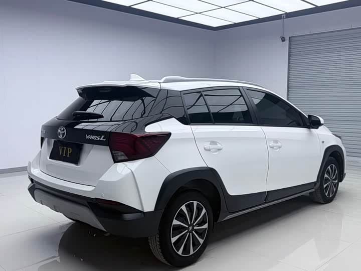 Yaris
