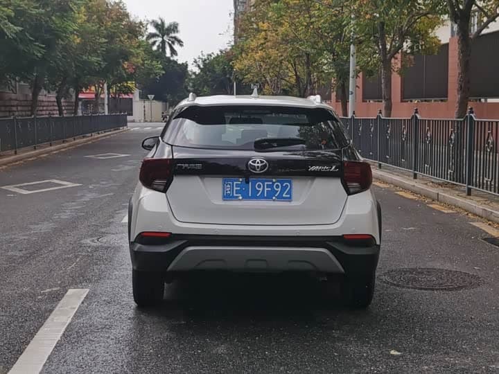 Yaris