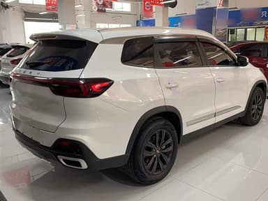 Tiggo 8