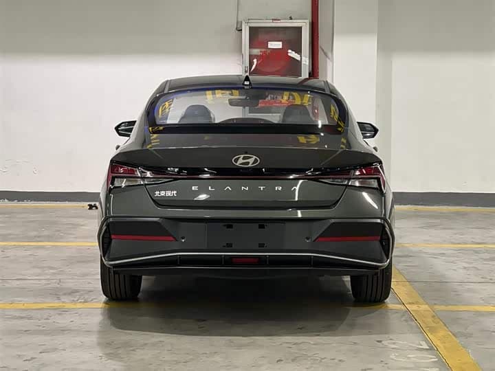 Elantra