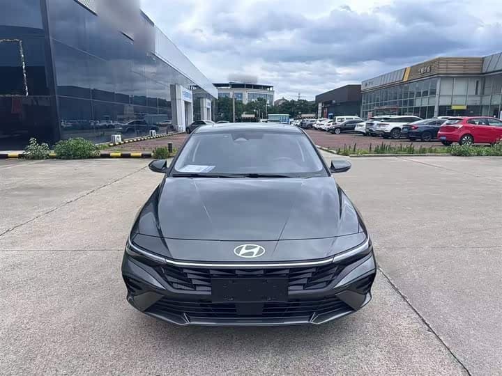 Elantra