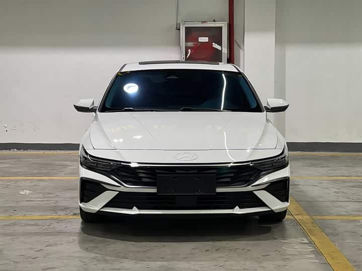 Elantra