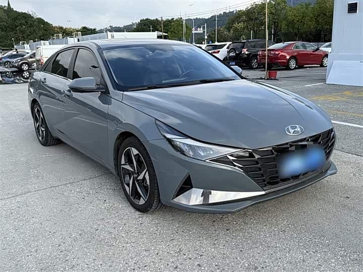 Elantra