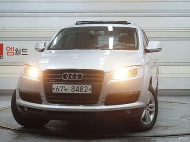 Q7