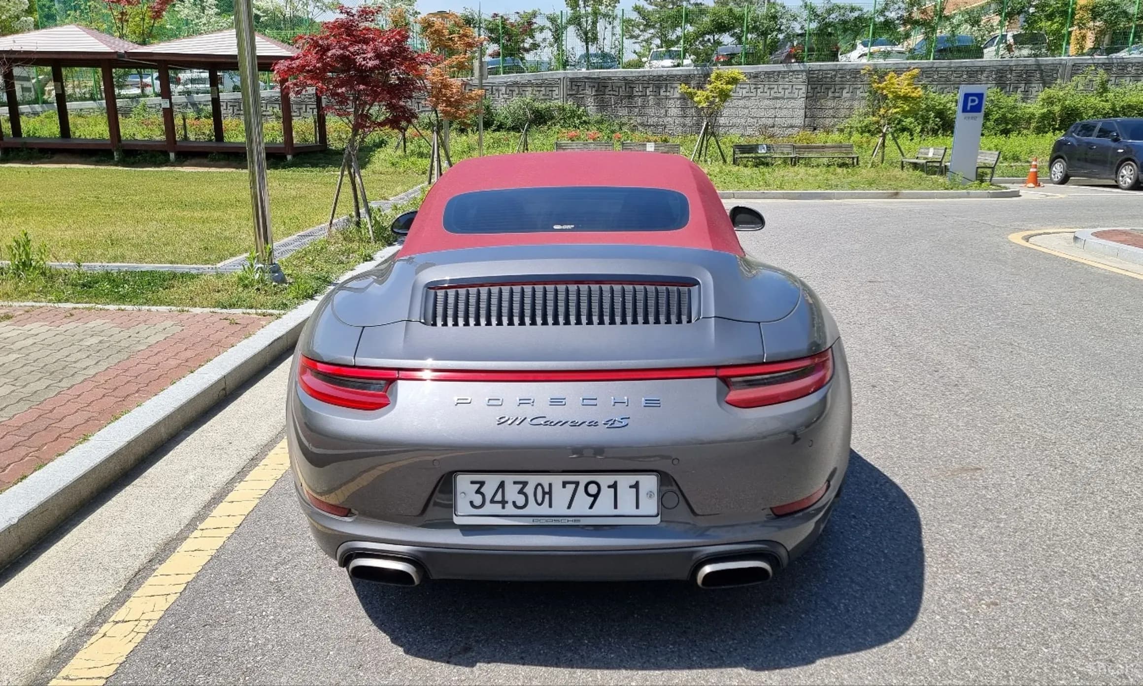 910
