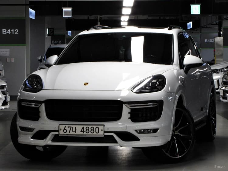 New Cayenne