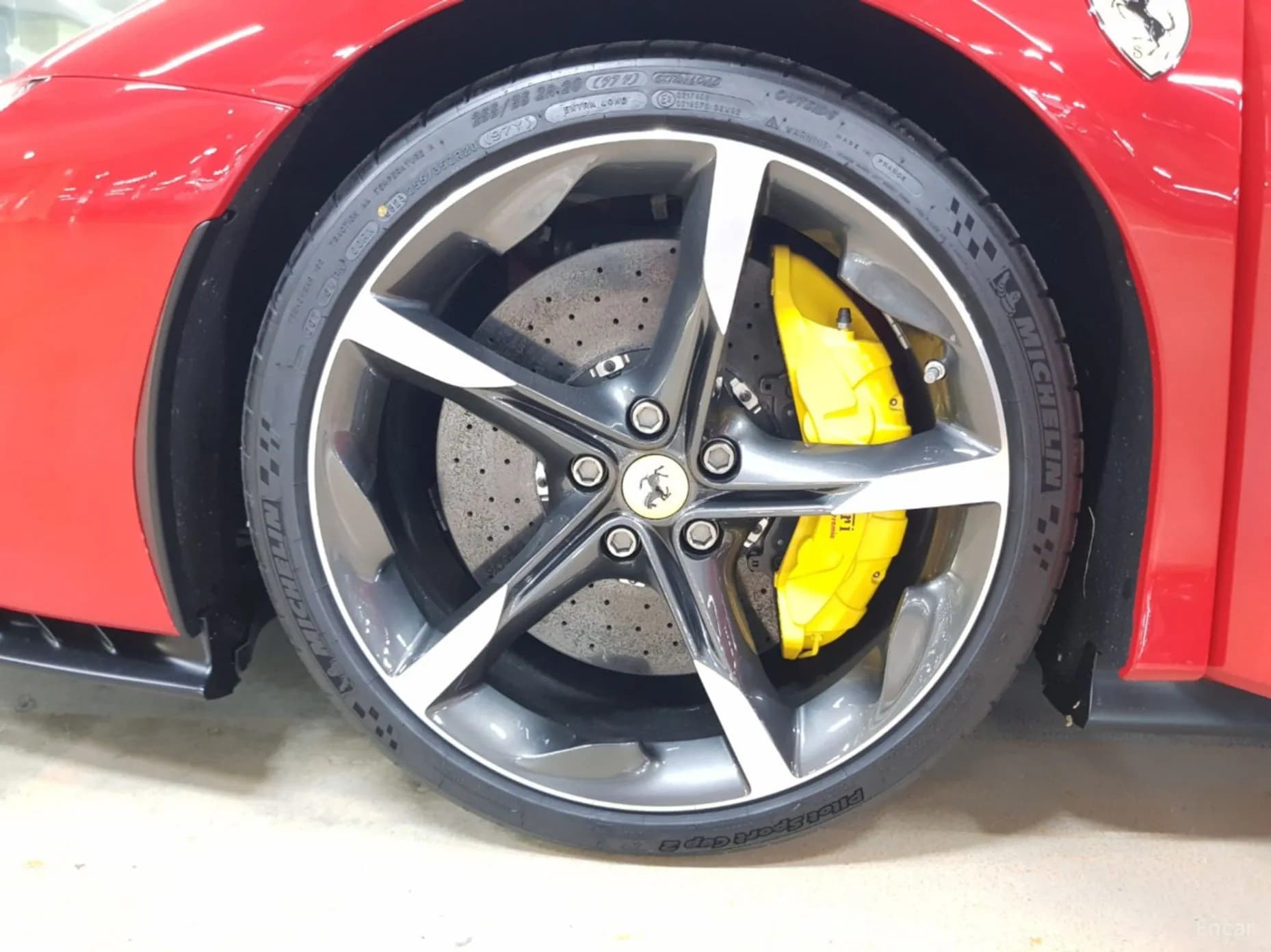 SF90 Spyder