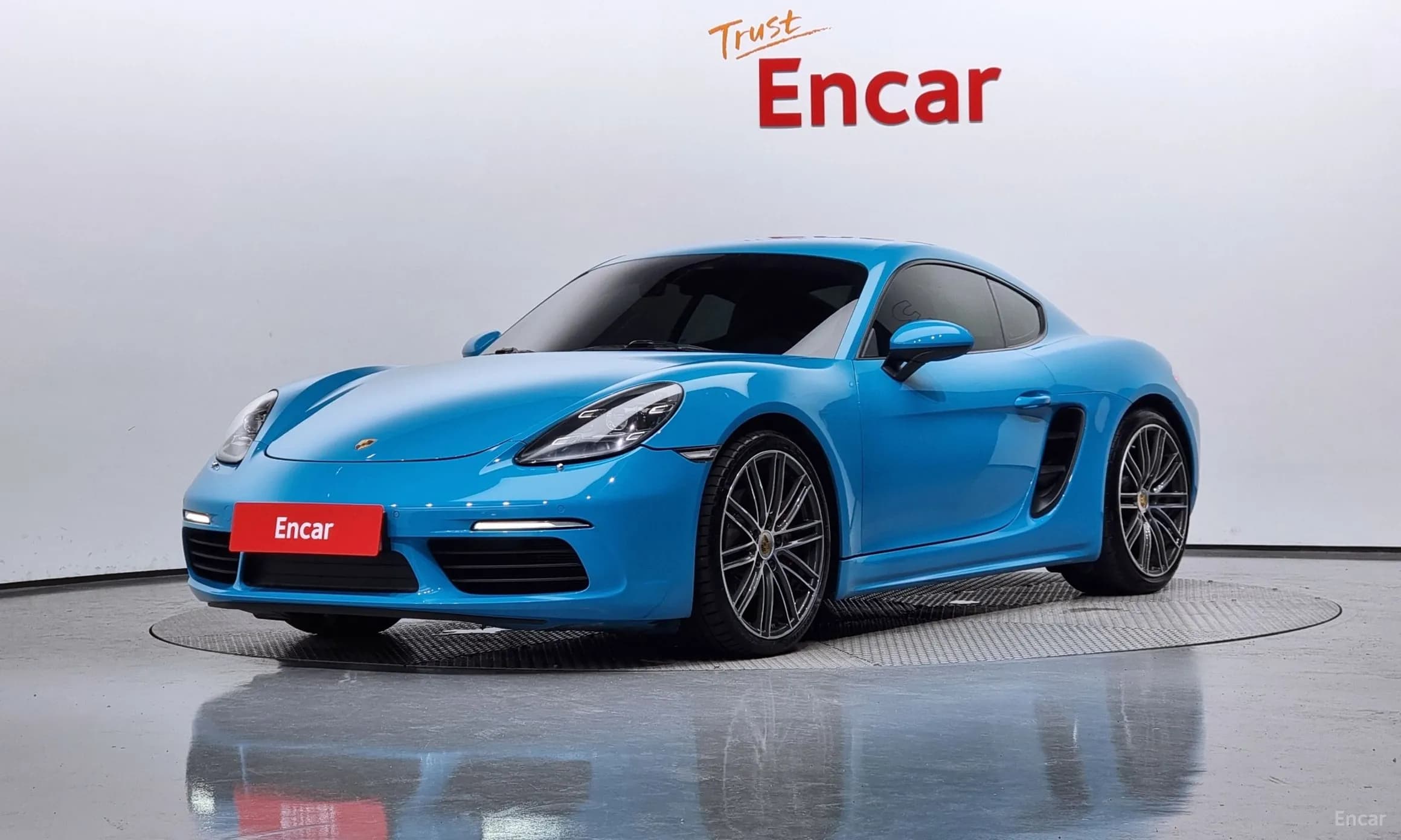 718 Cayman