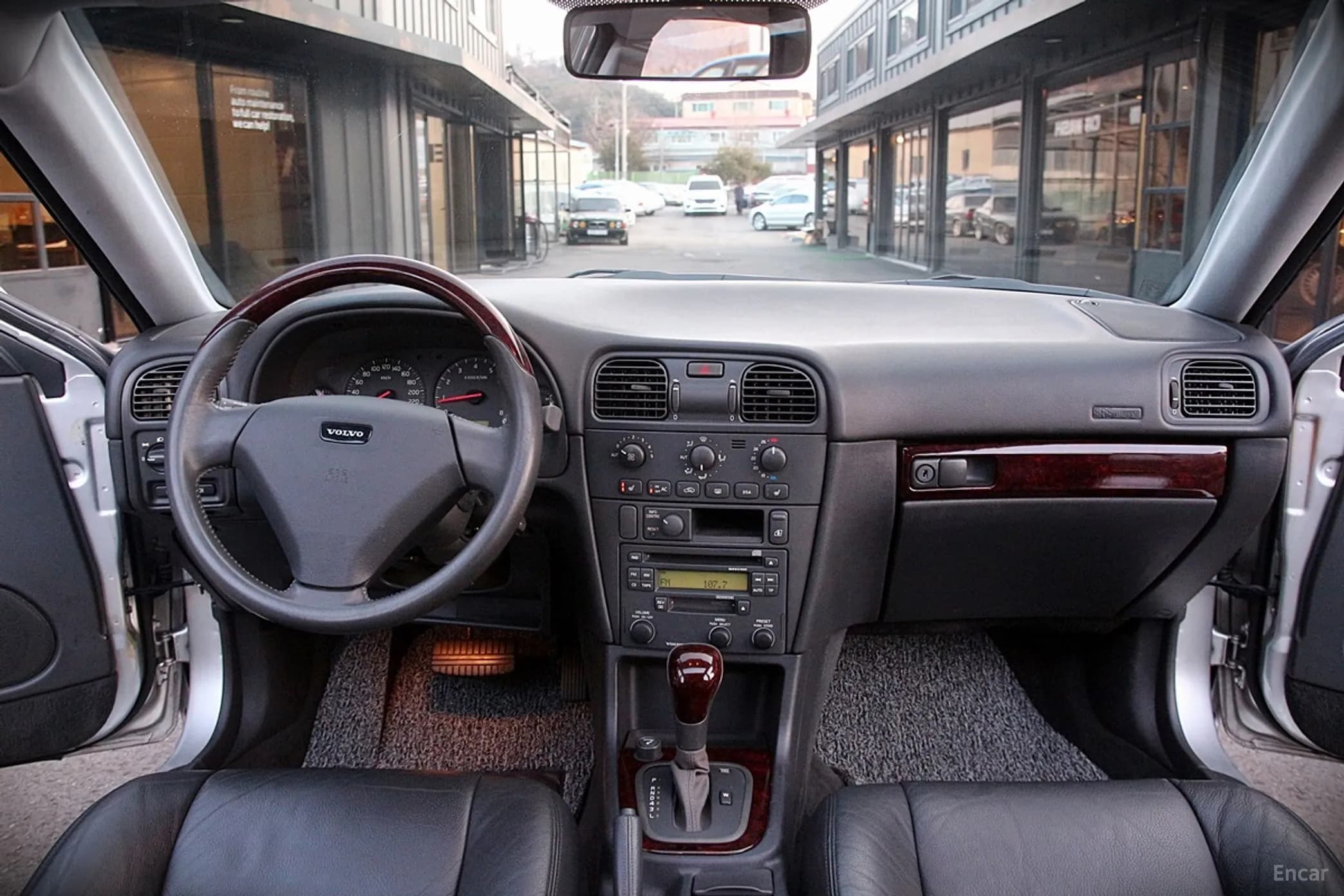 S40