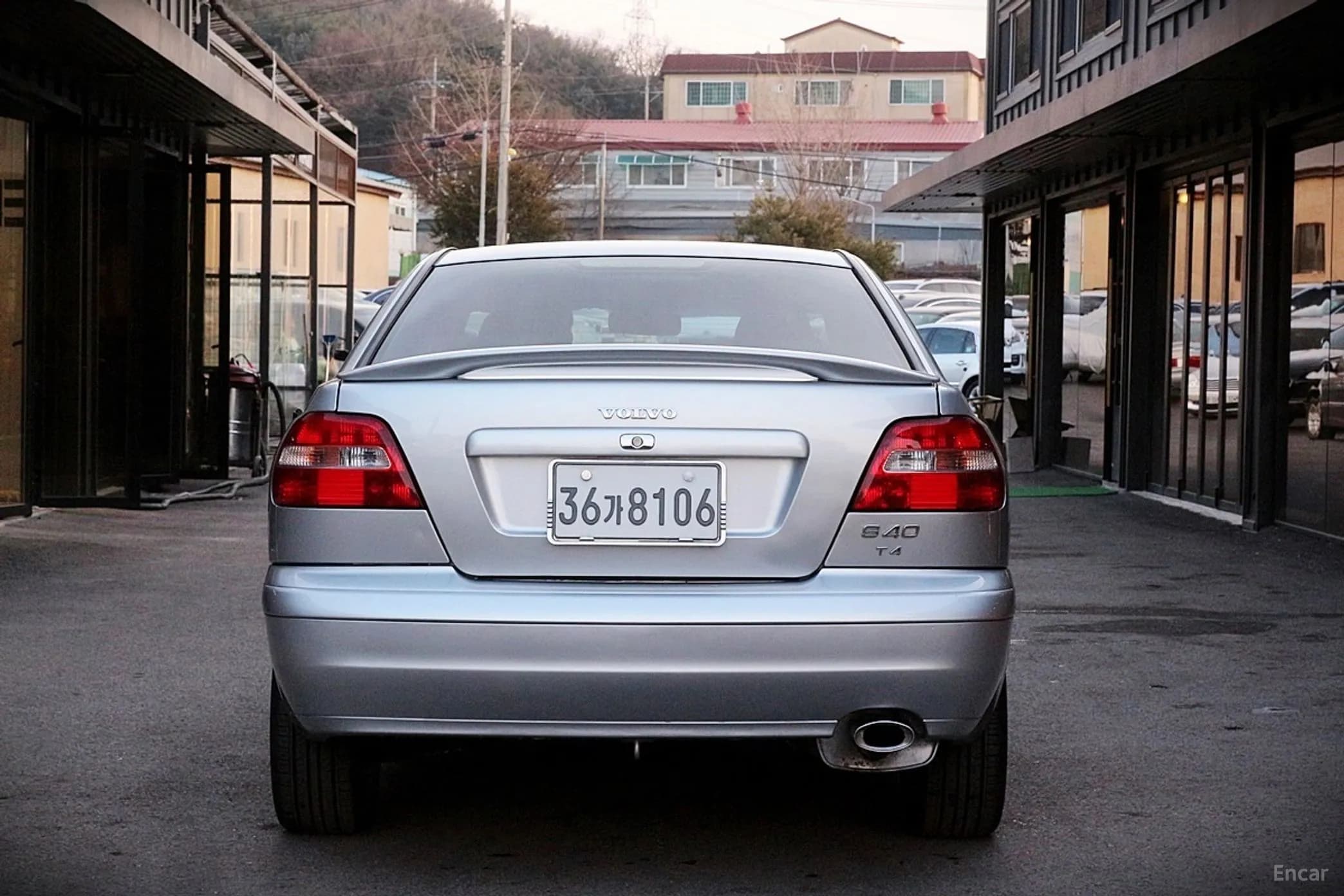 S40