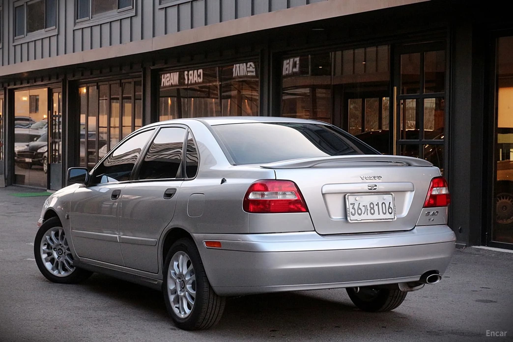 S40