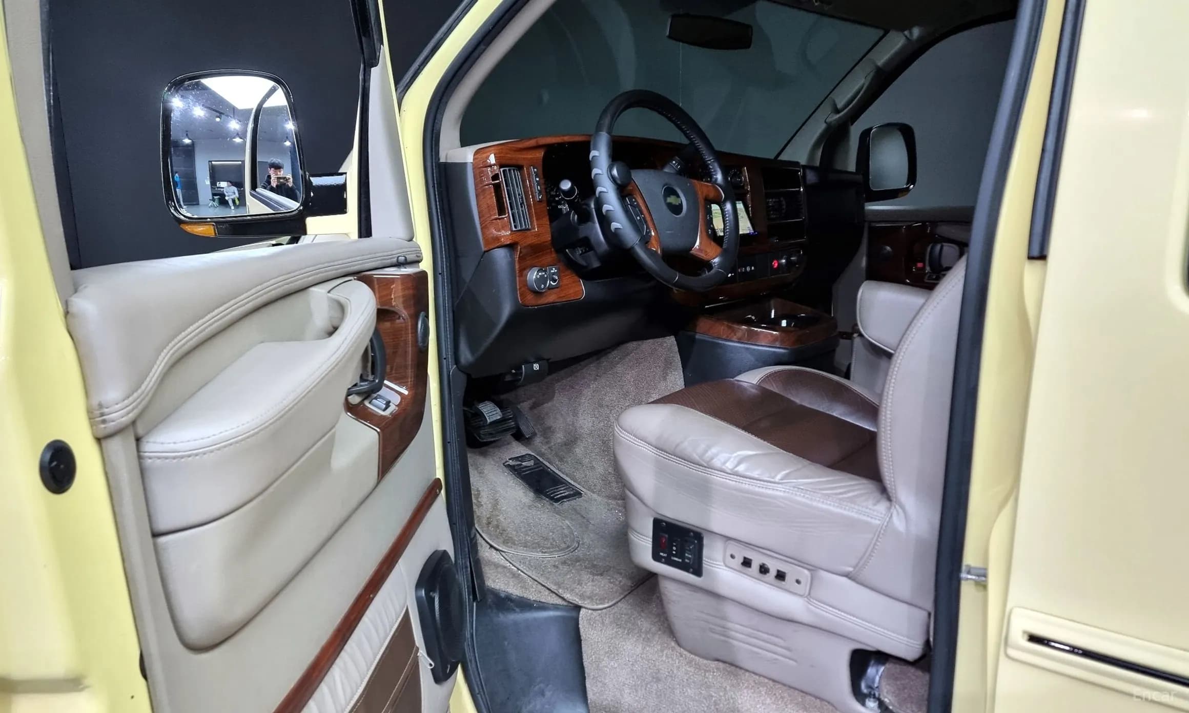 Express Van