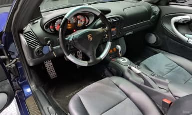 910