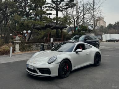 911 (992)