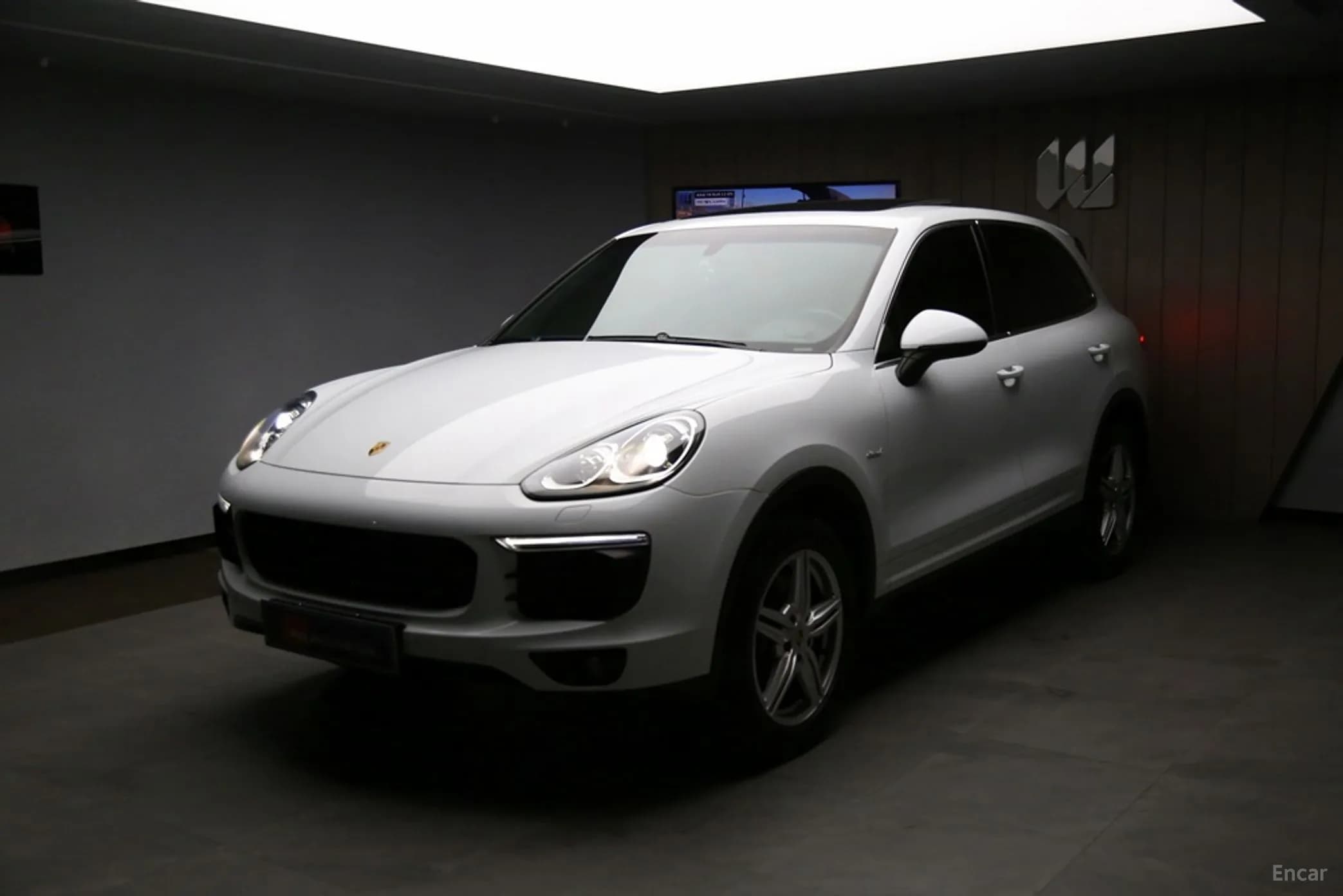 New Cayenne