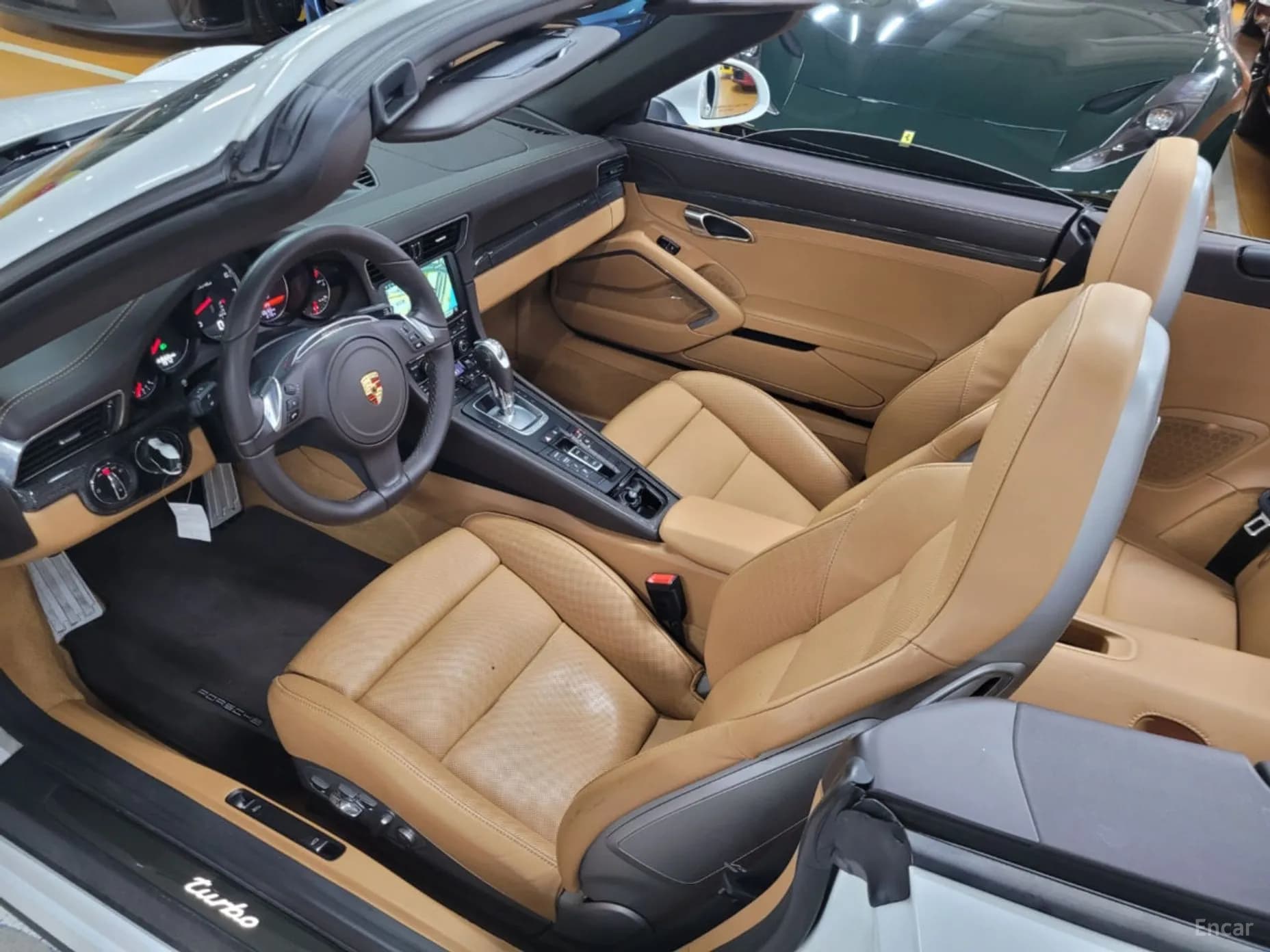 910