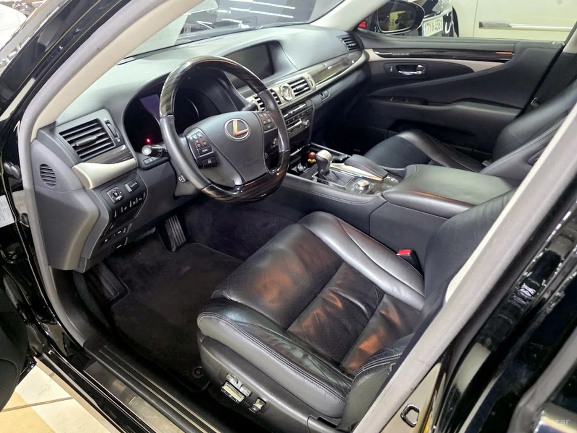 LS460