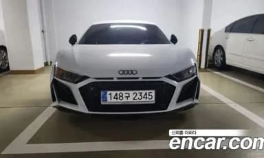 R8 (4S)