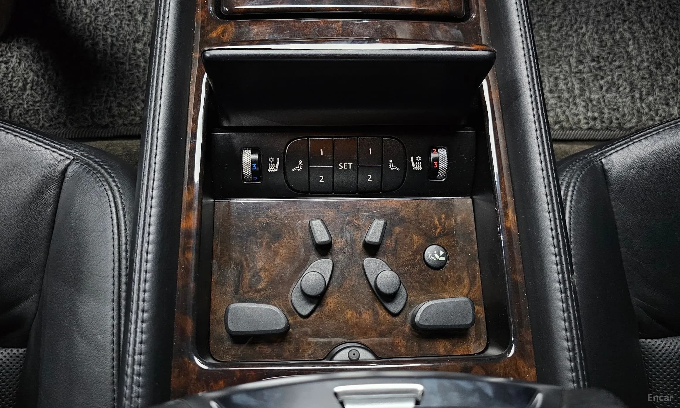 Flying Spur Gen 1