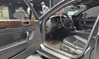 Flying Spur Gen 1
