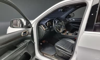 Grand Cherokee