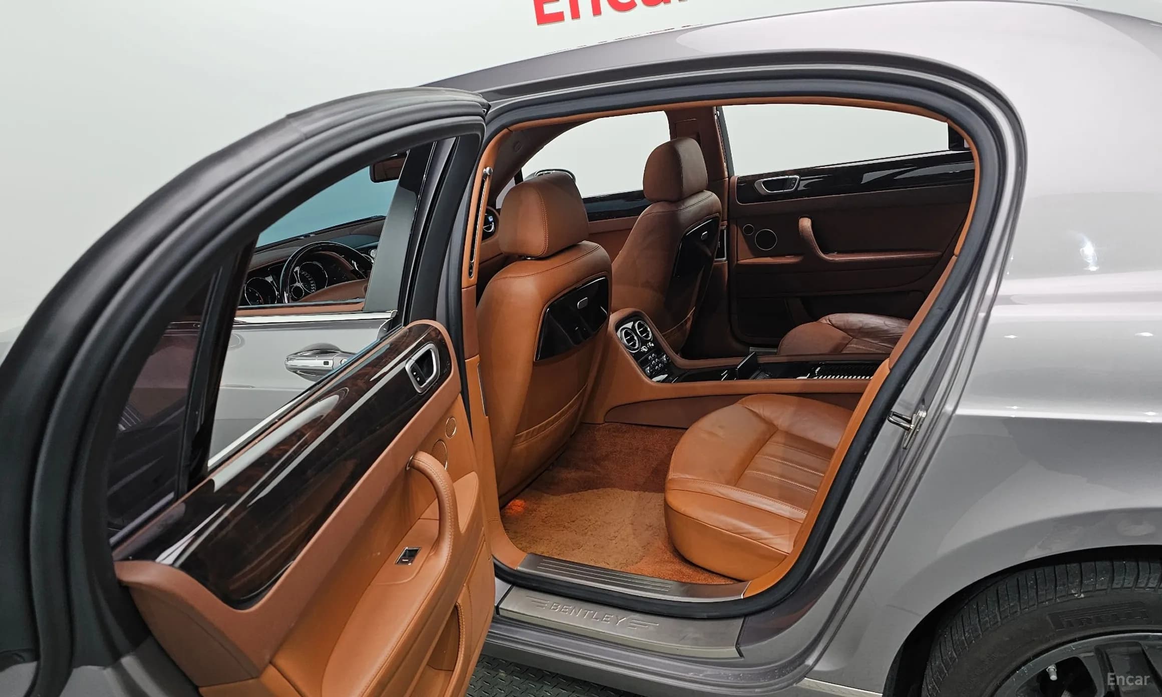 Flying Spur Gen 1
