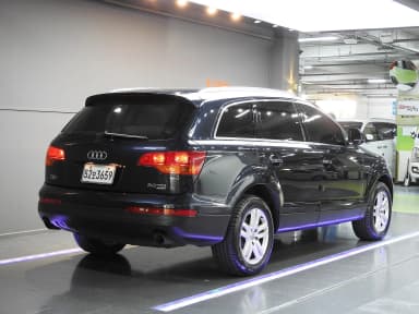 Q7