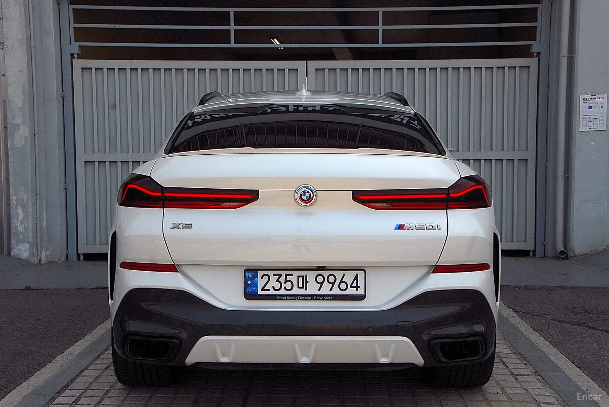 X6 (G06)