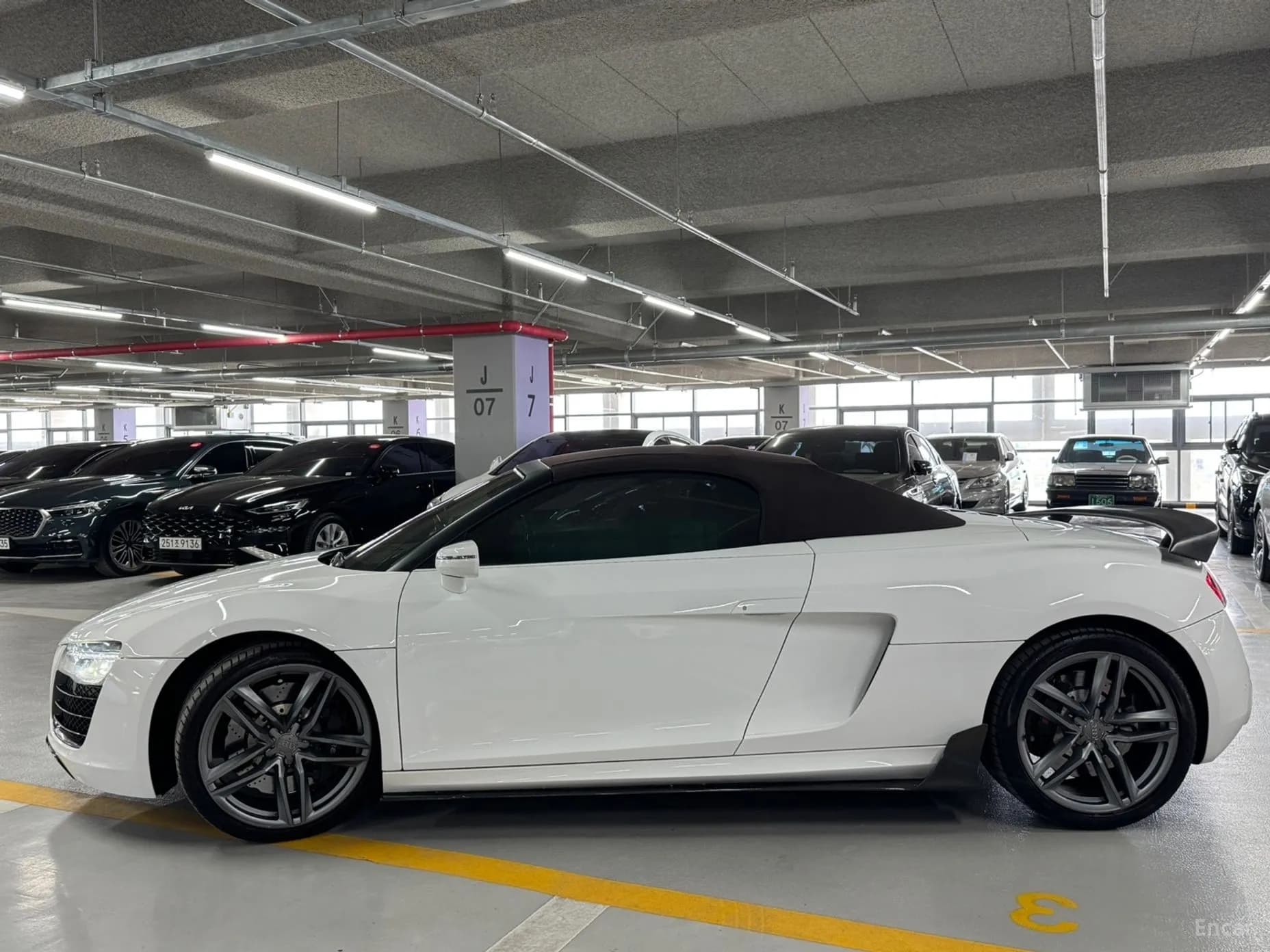 R8