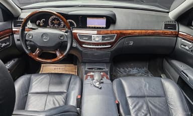 S-Class W221