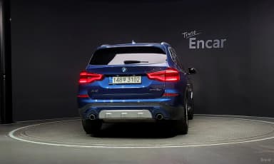 X3 (G01)