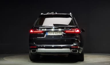 X7 (G07)