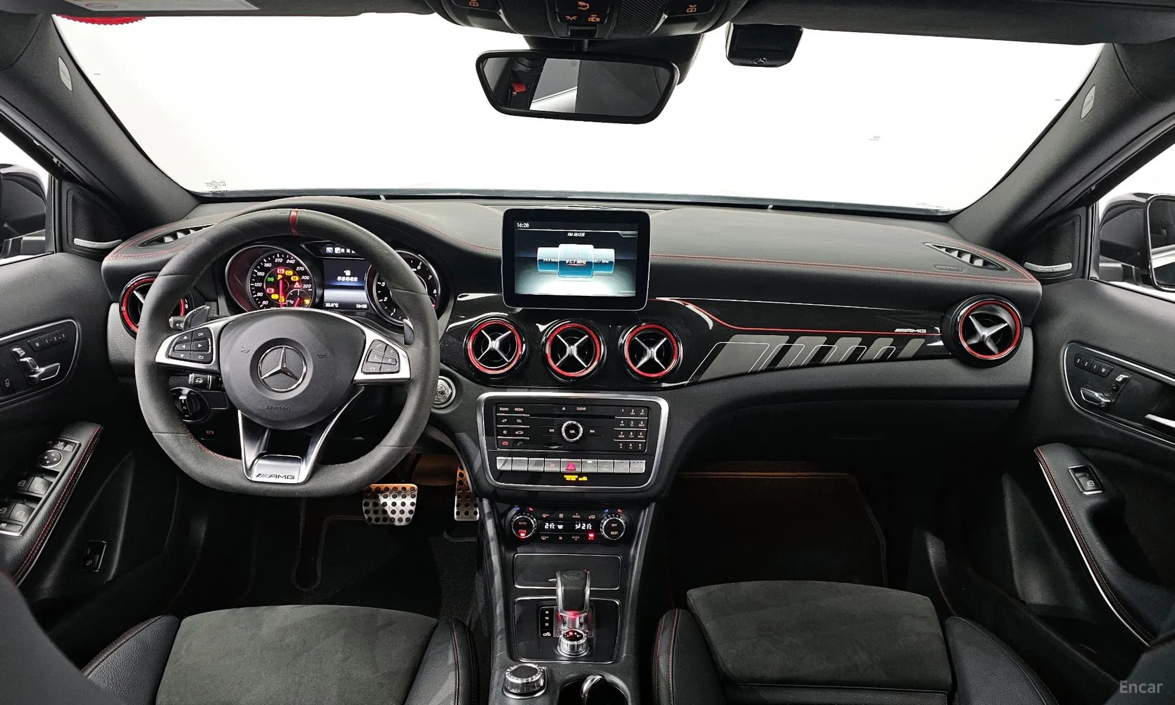 GLA-Class X156