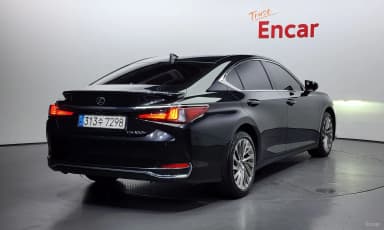ES300h 7th Generation