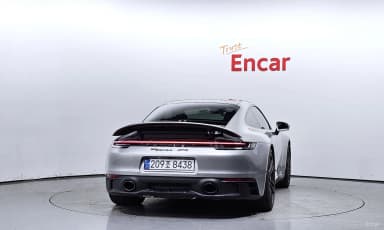 911 (992)