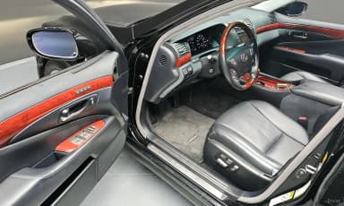 LS460