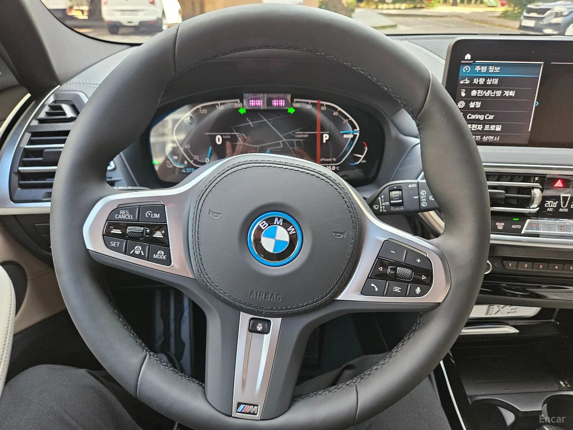 iX3
