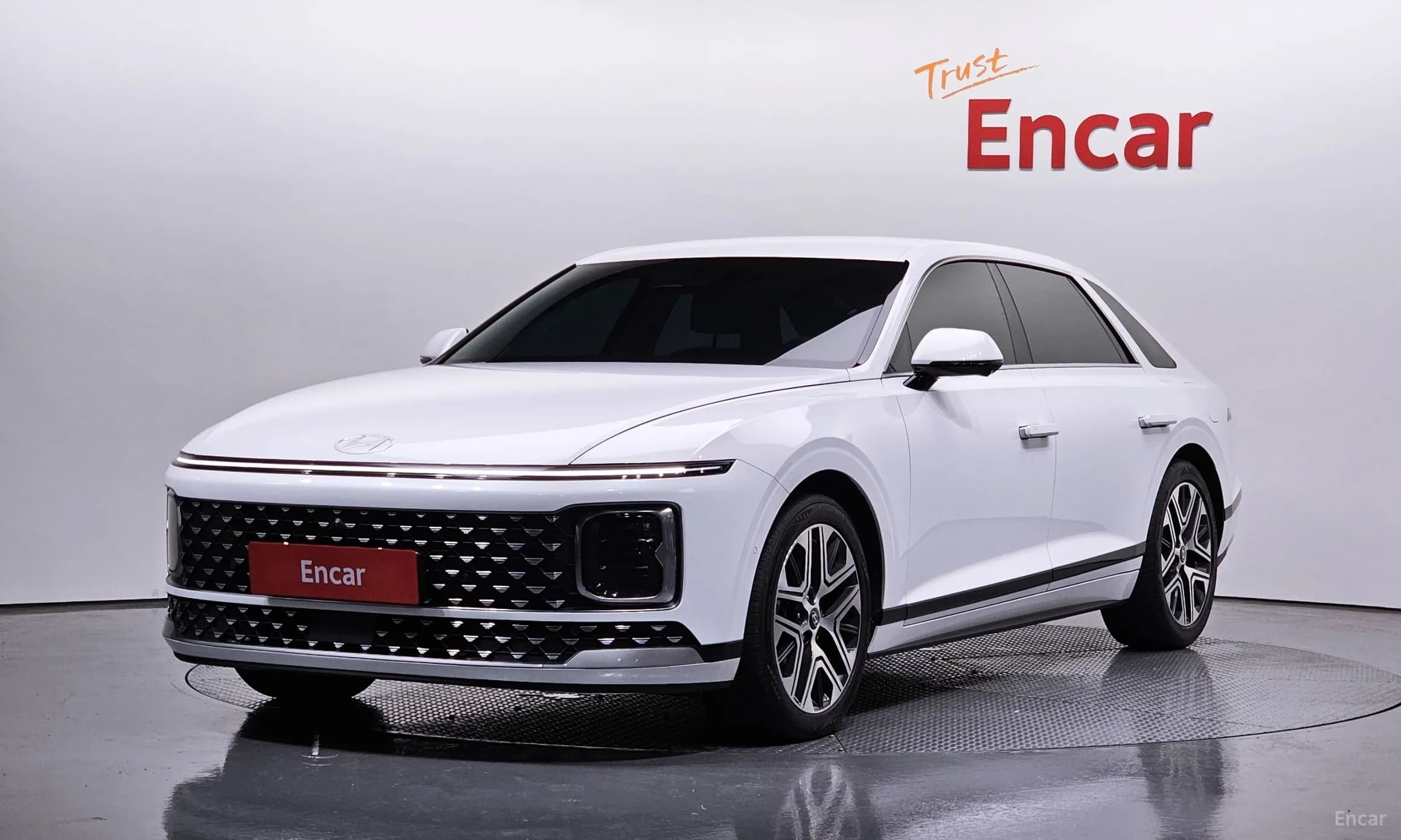 Grandeur Hybrid (GN7)