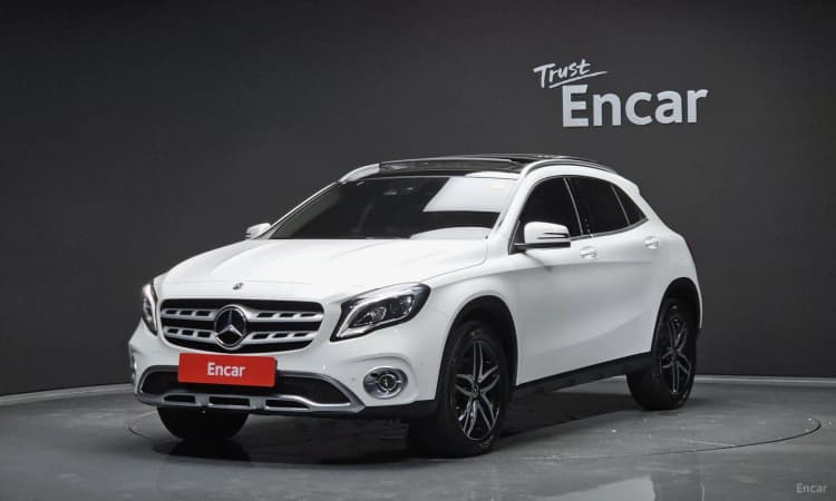 GLA-Class X156