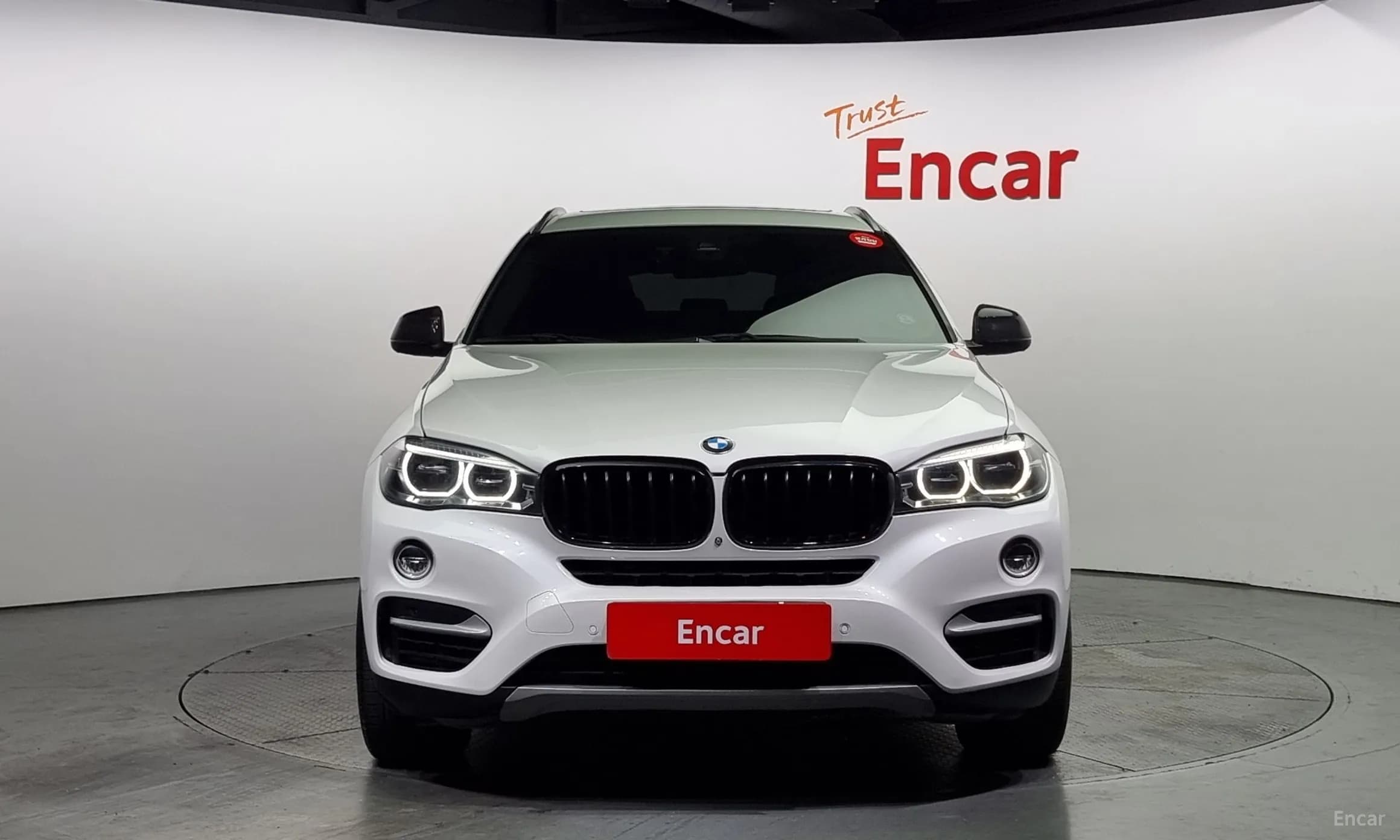 X6 (F16)