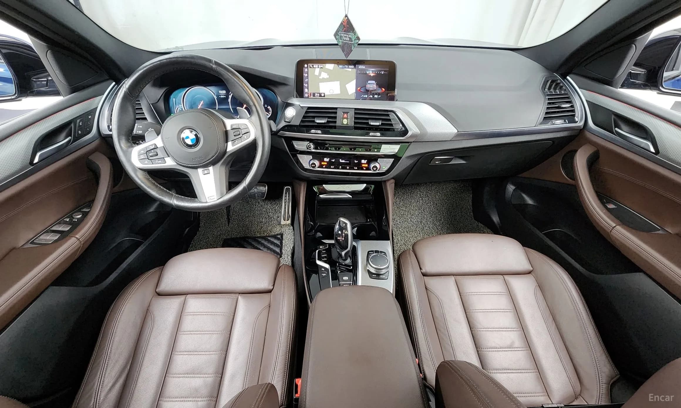X4 (G02)