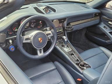 910